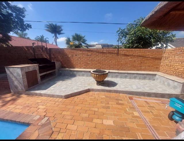 5 BEDROOM HOUSE FOR SALE IN GREENHILLS